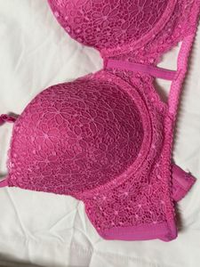 Pink Lace push-up Bra