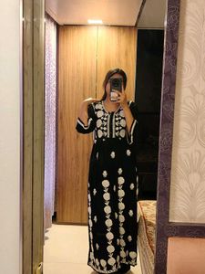 Elegant Black Chikankari Embroidered Kurta
