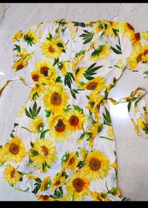 Price Drop-Shein Sunflower Print Mini Dress