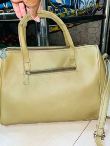 Chic Faux Leather Handbag