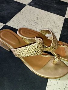 Eridani Gold Wedges