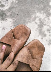 Girls Brown colour flip flop