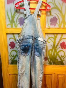 High Quality Dungaree For Ladies Small In Size