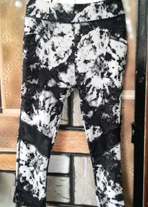 Combo Women's (Girl's) 2 T-shirts And 1 Track Pant