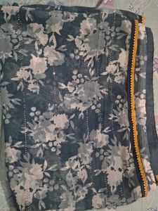 Elegant Floral Print Saree  with Beaded Trim
