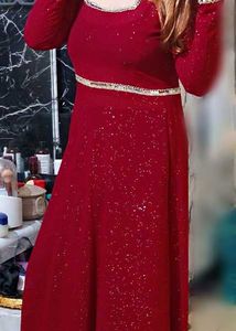 Elegant Maroon pakistani Gown 2pc