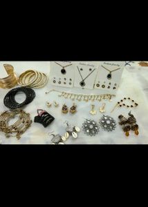THE ULTIMATE GIRLY MYSTERY bundle