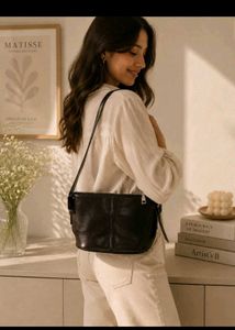 Chic Black Leather Shoulder Bag