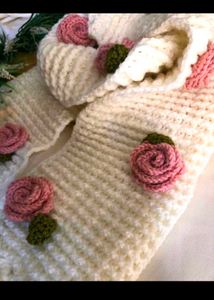 Handmade White Scarf with Pink Roses