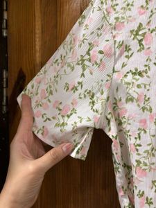 Cute Floral Button-Up Crop Top