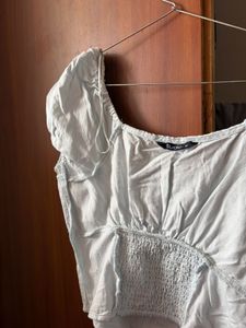 Chic Button-Up Puff Sleeve Crop Top medium size