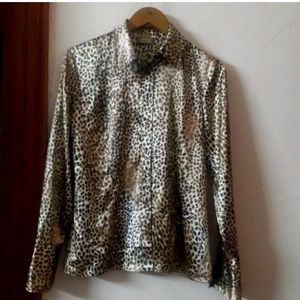 Chic Leopard Print Silk Shirt