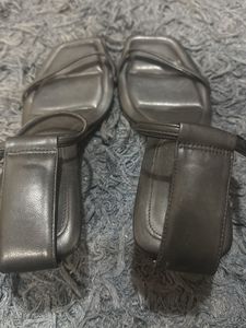 Chic Black Strappy Square Toe Sandals