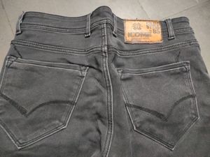 Black Jeans
