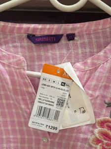 Chic Pink Checked Kurta with Embroidery