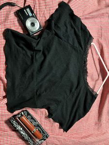 Black Y2K Lace Camisole Top