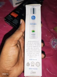 The Moms Co. Face Wash