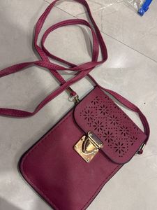 Chic Berry Crossbody Bag