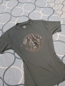 Beautiful Versace grey t-shirt