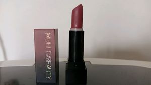Light Pink Lipstick With Lipliner