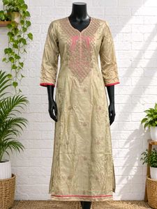 Elegant Embroidered Kurti