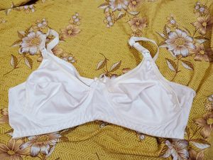 🆓 Feeding Bra - Set of 3 - 40 Size