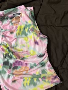 🎨 Multicolor Abstract Mesh Sleeveless Top