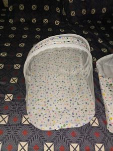 Baby Mosquito Net Bed with free 2 set of clothing