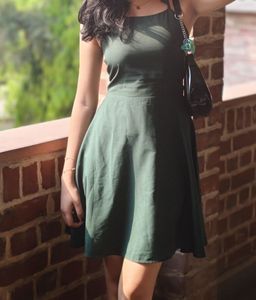 Chic Backless Green Mini Dress