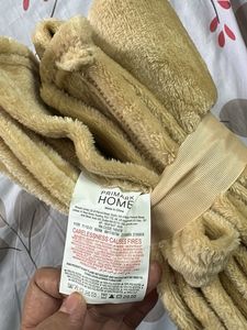 Primark Cozy Plush Throw Blanket