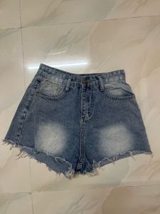 Distressed Denim Shorts(26)