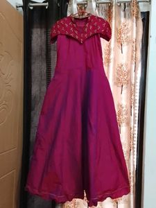 Celebrity Gown(Divyanka Tripathi-Ye Hai Mohabbatei