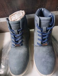 woodland Boots for men ( size 9)