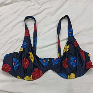 ⭐ Floral Print Bikini Top