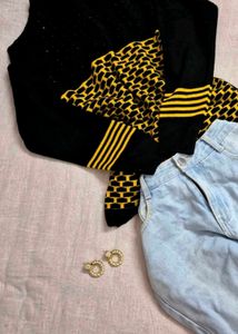 Black & Yellow Geometric Knit Sweater<<3