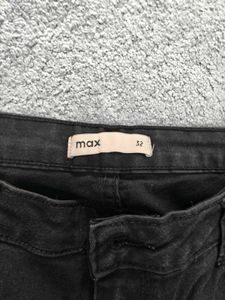 60% off on Black Skinny Jeans