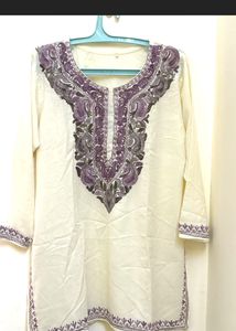 Embroidered Kashmiri kurti