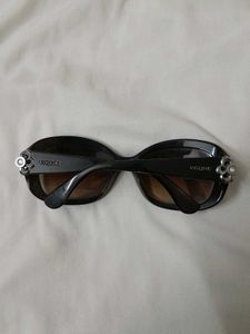 Vogue Sunglasses Grab Fast Limited Offer🌟✨