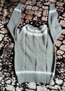 Crochet Chic Sweater (free🎁white net top)