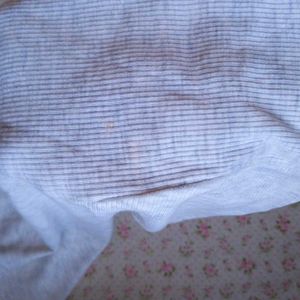 Cute Zara Tee with Flower
