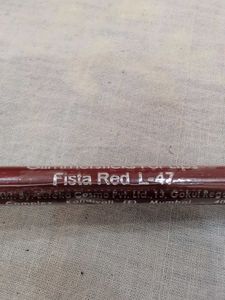 Miss Claire Glimmersticks Lip Liner