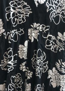 Stylish black &amp; white Floral Print Midi Dress