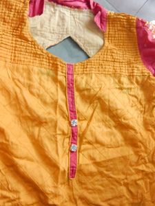 This Is Pure Cotton Kurta Set With Phant No Dhuppata ,Xxl Size 44 Size ,Lightly Another Colour Attached At Bottom Another All Is Nice