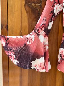 Flowy Floral Print Bell Sleeve Top