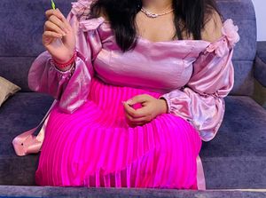 Sassfaras Hot Pink Skirt🩷 (Full Length) (Size -Large)