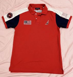 SALE ‼️ Nautica y2k fitted polo tshirt