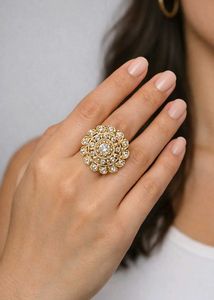 Stunning Vintage Floral Ring