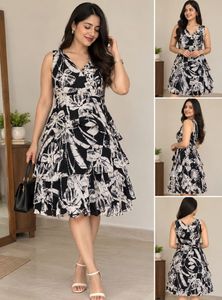 Chic Black & White Tiered Dress