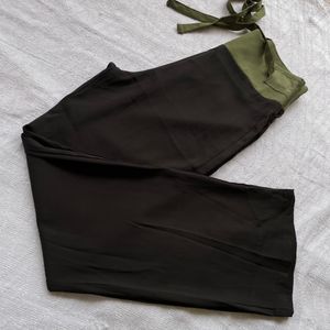 Highwaisted Bell Bottom / Baggy Fit Black Pants