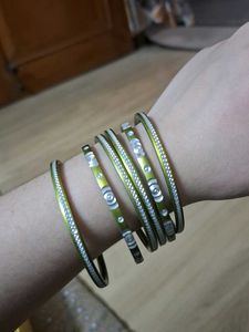 Green metal Bangles Set
